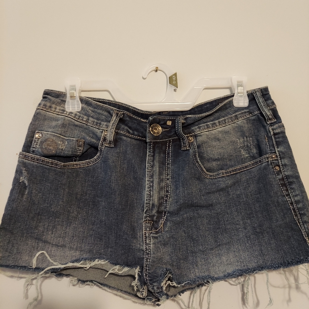 Y2K High Waisted Denim Mom Shorts 32 Festival Western Cowgirl Boho Frayed Hem - Picture 3 of 10